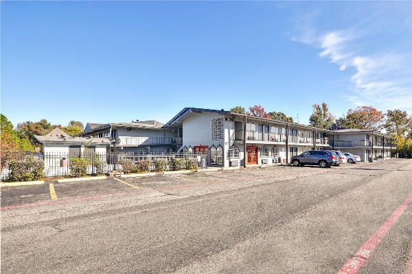 OYO Hotel Shreveport Airport North image 1