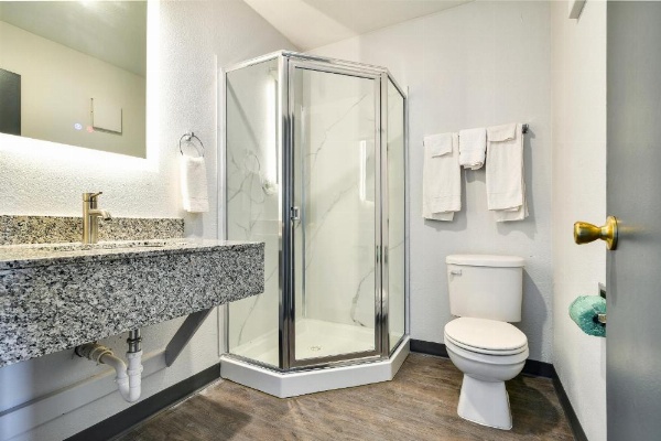 OYO Hotel Shreveport Airport North image 14