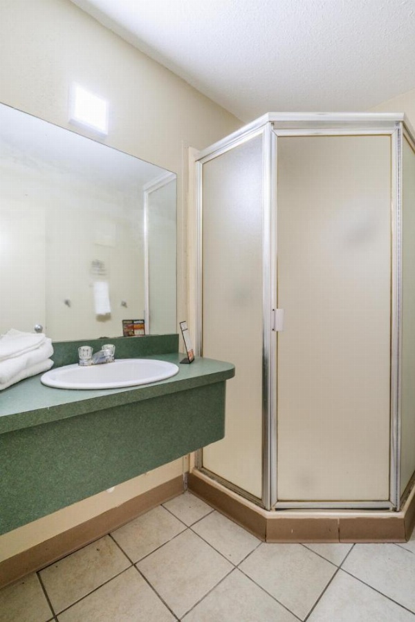 OYO Hotel Shreveport Airport North image 29